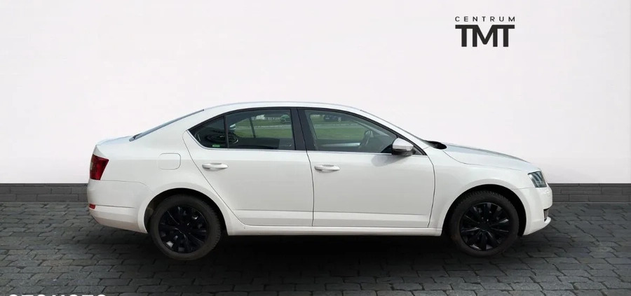 Skoda Octavia cena 48900 przebieg: 204955, rok produkcji 2014 z Gołańcz małe 37